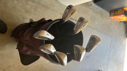 TITLEIST DCI GOLF CLUBS 4-PW