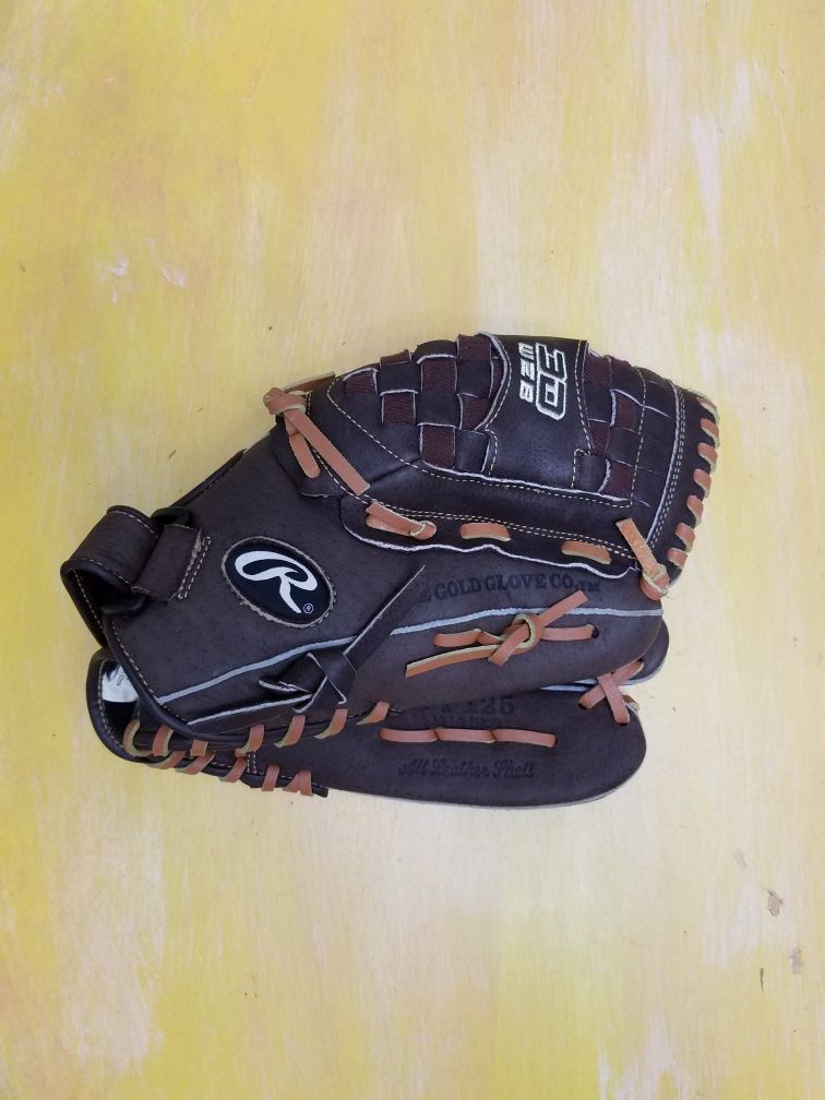 Rawlings baseball glove