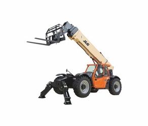 2018 JLG 1055 Telehandler —10,000 LB Capacity