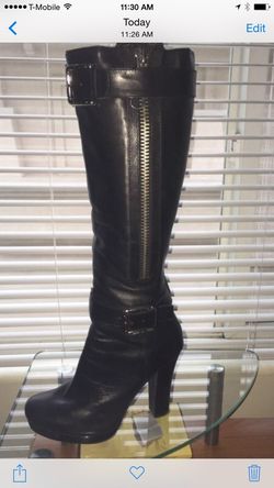 BCBG all leather size 6