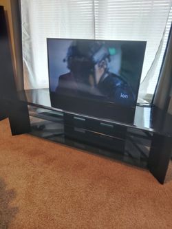 Black hard Top TV Stand