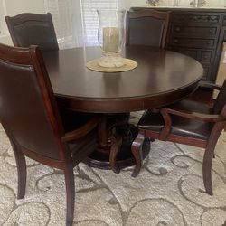 Pedestal Dining Table And Chairs 