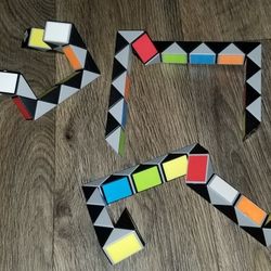 Vintage Rubik's Cube Snake Era Magic Ruler Twist Puzzle Toy