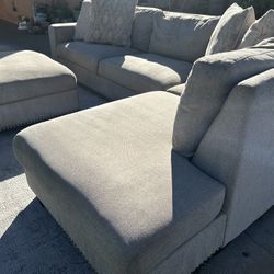 3 Piece Sectional with Ottoman from Broyhill 