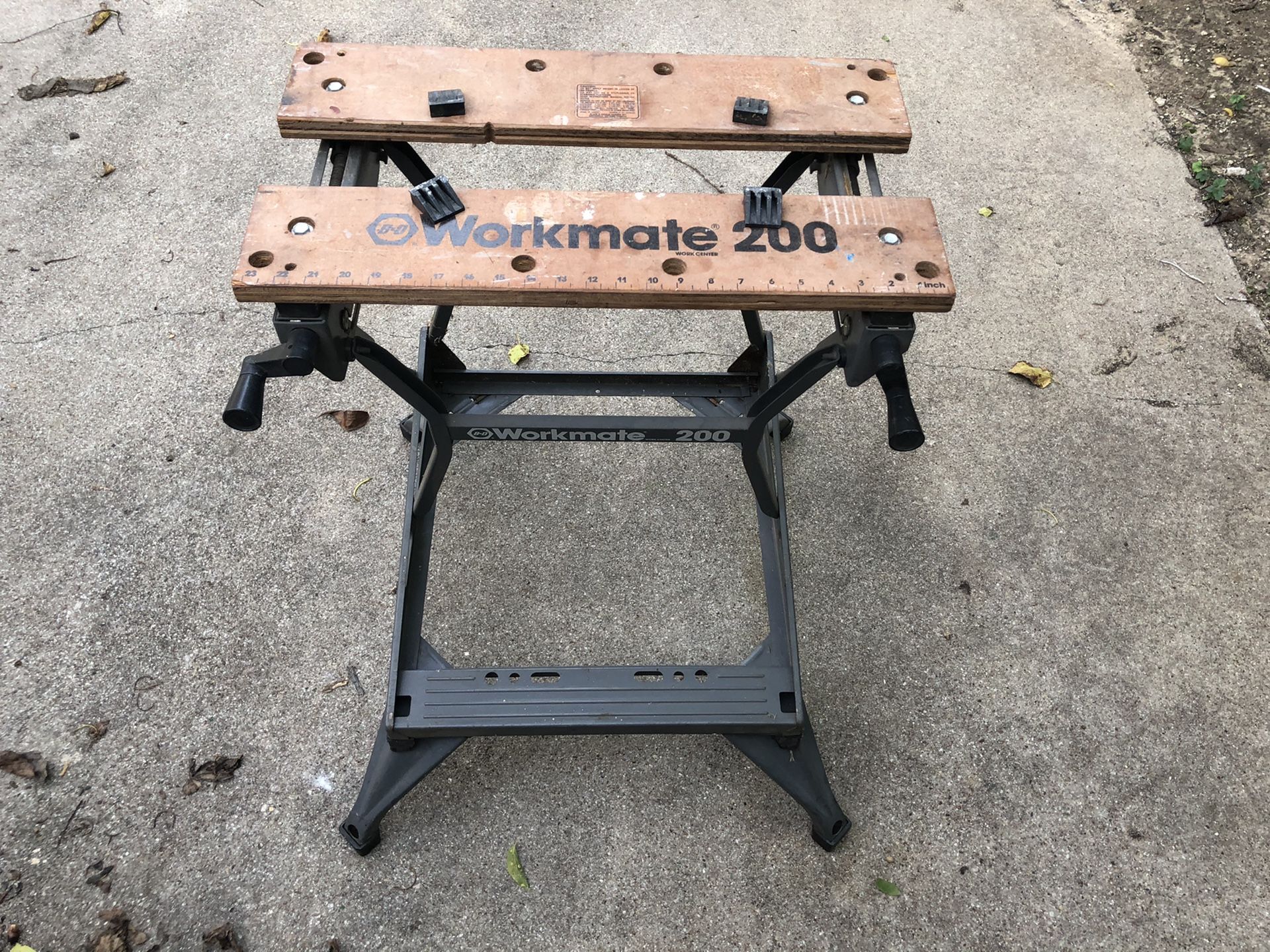 Black & Decker workmate 200 for sale in Garland, TX - 5miles: Buy