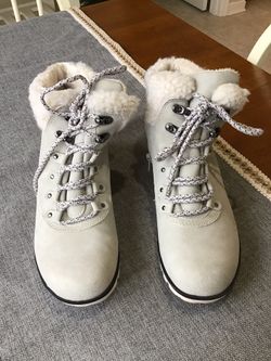 Woman Boots Size 7