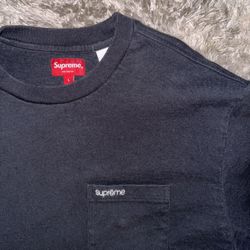 Supreme Tee 