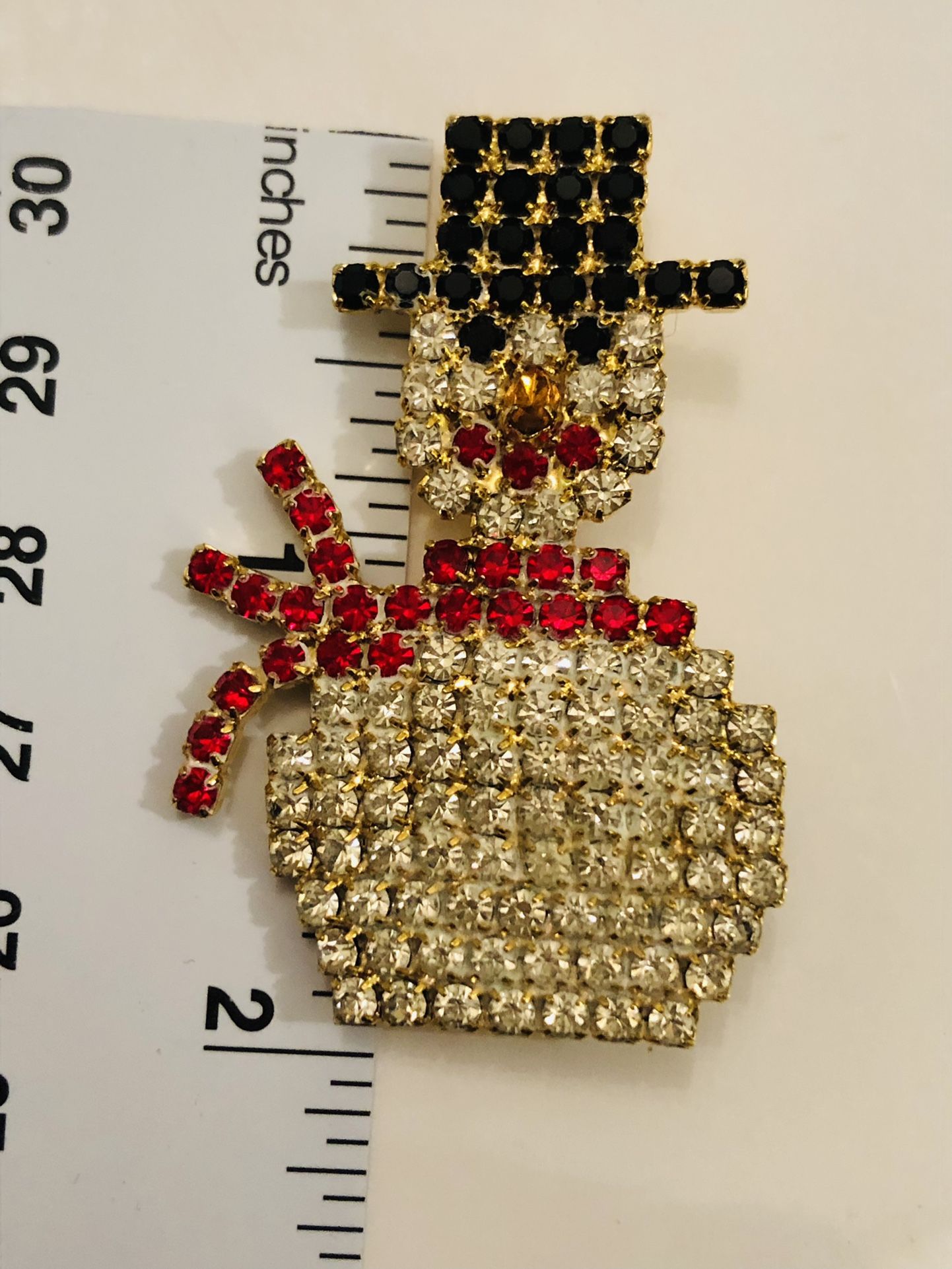 Beautiful Ladies Holiday Brooches Snowman