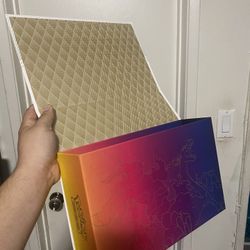 Pokémon Charizard Box 