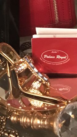 Beautiful  New fancy Little Decor High Heel Decor!  Great Gift For Shoe Lover!