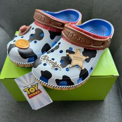 Crocs Toy Story Woody Size J4