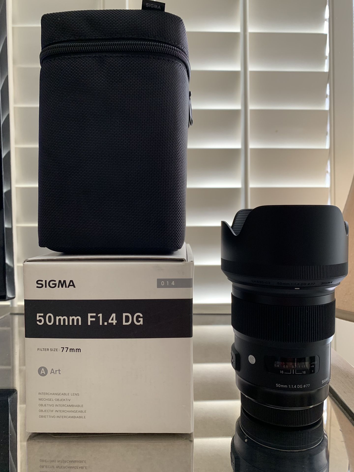 Sigma 50mm f1.4 Art lens (canon mount)