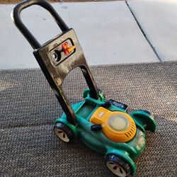 Little Tikes Push And Go Lawnmower 