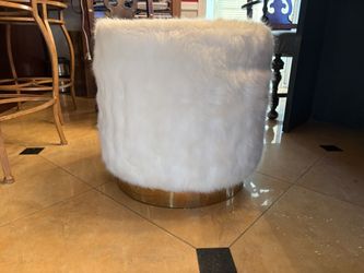 Modani Pouf Seat