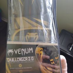 Venom Sparring Gloves