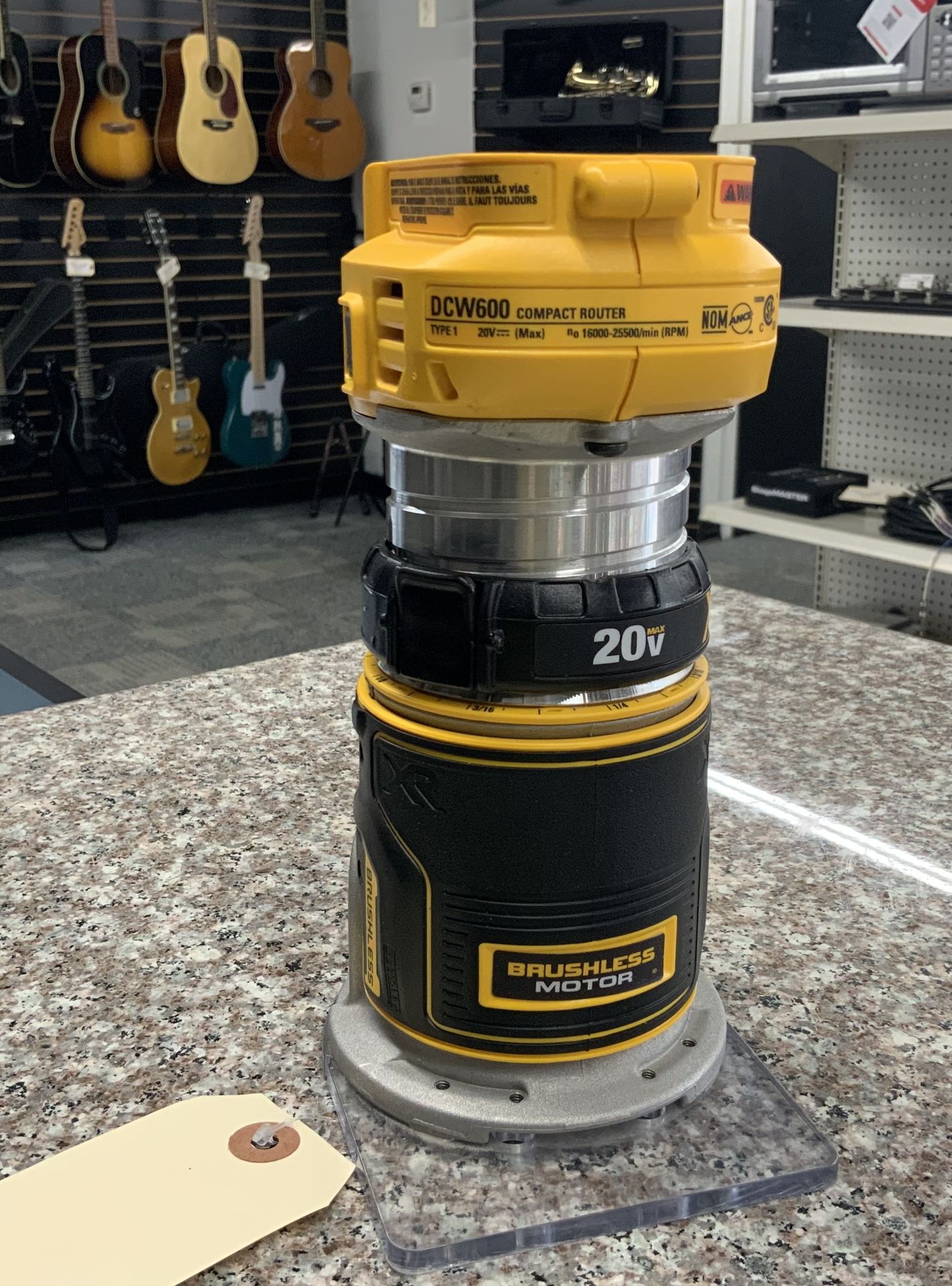 DEWALT 20v Brushless Compact Router
