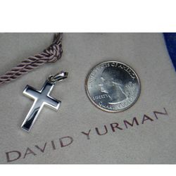 4.8 Grams 32MM David Yurman Sterling Silver 925 Black Onyx Cross Pendant $350