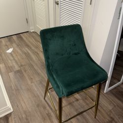 Bar Chairs / Stools