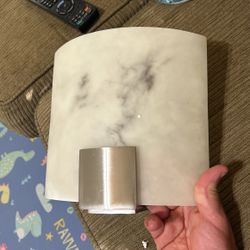 Wall sconce