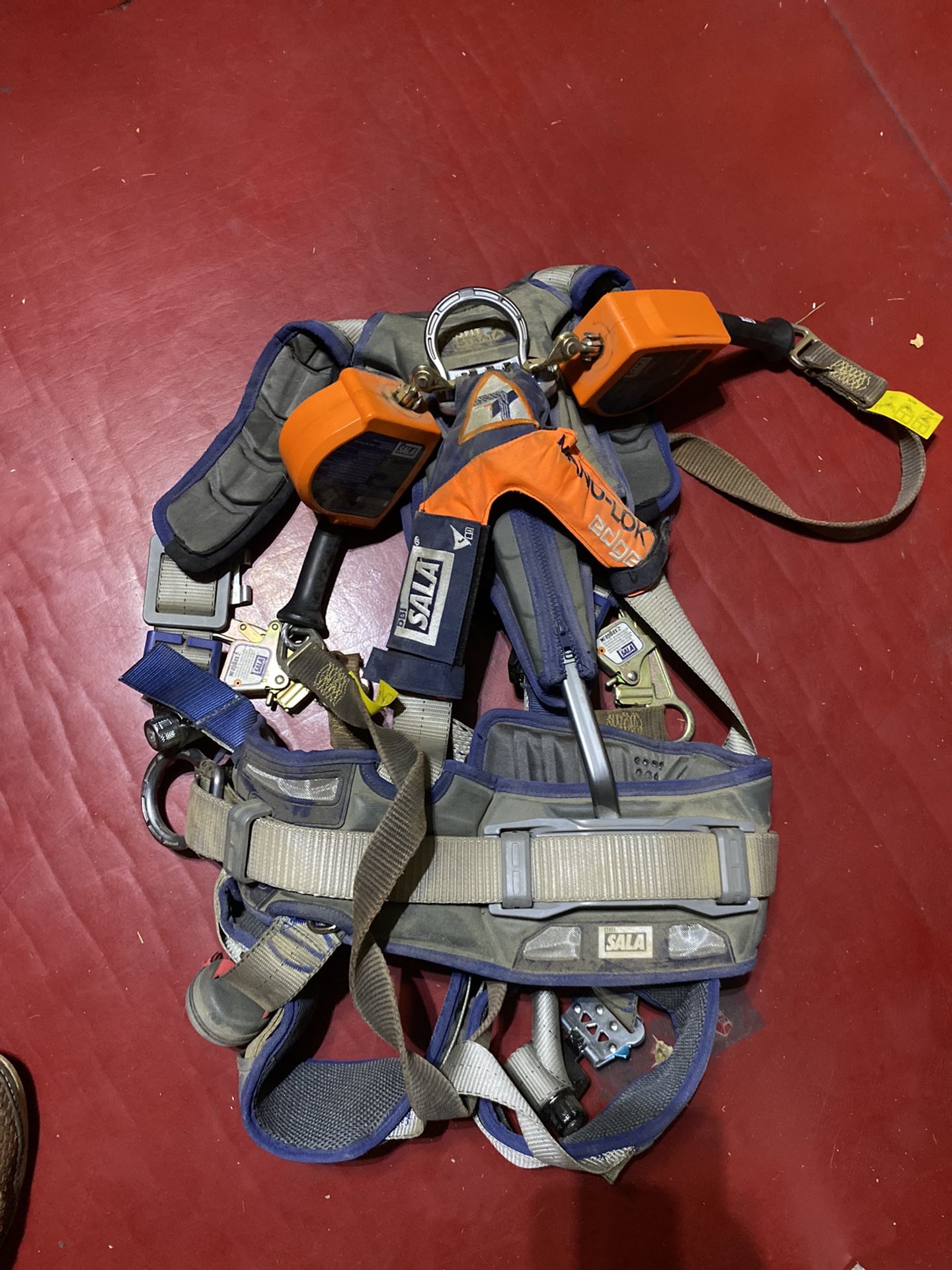 Sala Fall Protection Harness / Dual Lanyards