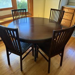 Wood Table And  4 Chairs And Leaf 