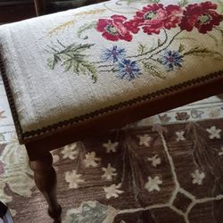 Piano Bench