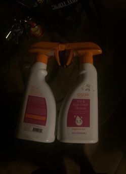 Toy and high chair cleaner