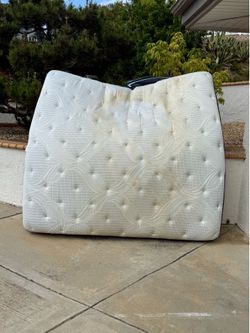 FREE KING PILLOW TOP MATTRESS