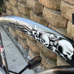 NIRVE  SKULLS 3 SPEED 24”FATASS TIRES LIKE (NEW) Ready To Enjoy