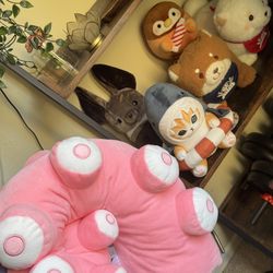 stuffed animals 