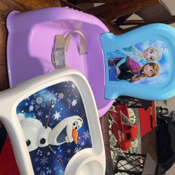 Elsa And Anna Booster Feeding Chair 