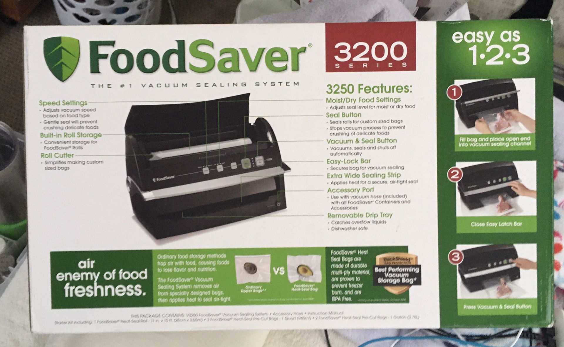NIB FoodSaver Vacuum Food Sealer - version 3250