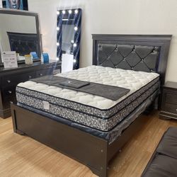Brand New Queen Bedroom Set! 