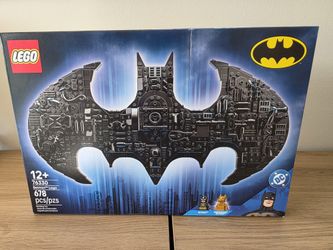 Lego Batman Logo - Brand New 