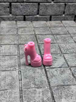 Doll Bratz, princess heels, shoes, custom pink