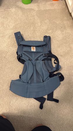 Ergobaby Baby Carrier Blue