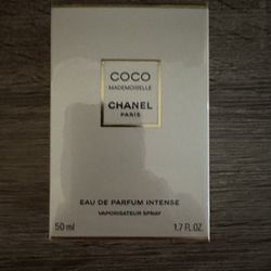 CHANEL COCO MADEMOISELLE Eau de Parfum Intense Spray