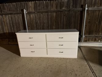 Drawer Dresser