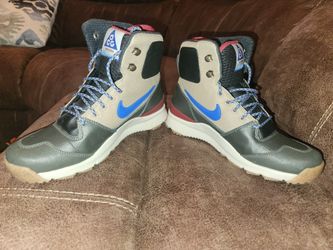 Nike ACG boots- Youth Size 6