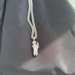Cadena con San Juditas 