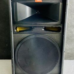 Jbl TR125 series 15" Speaker  Great condition