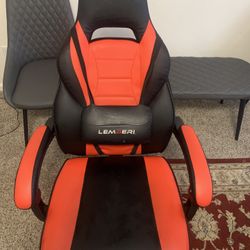 Gaming chair