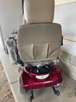 Electric wheelchair