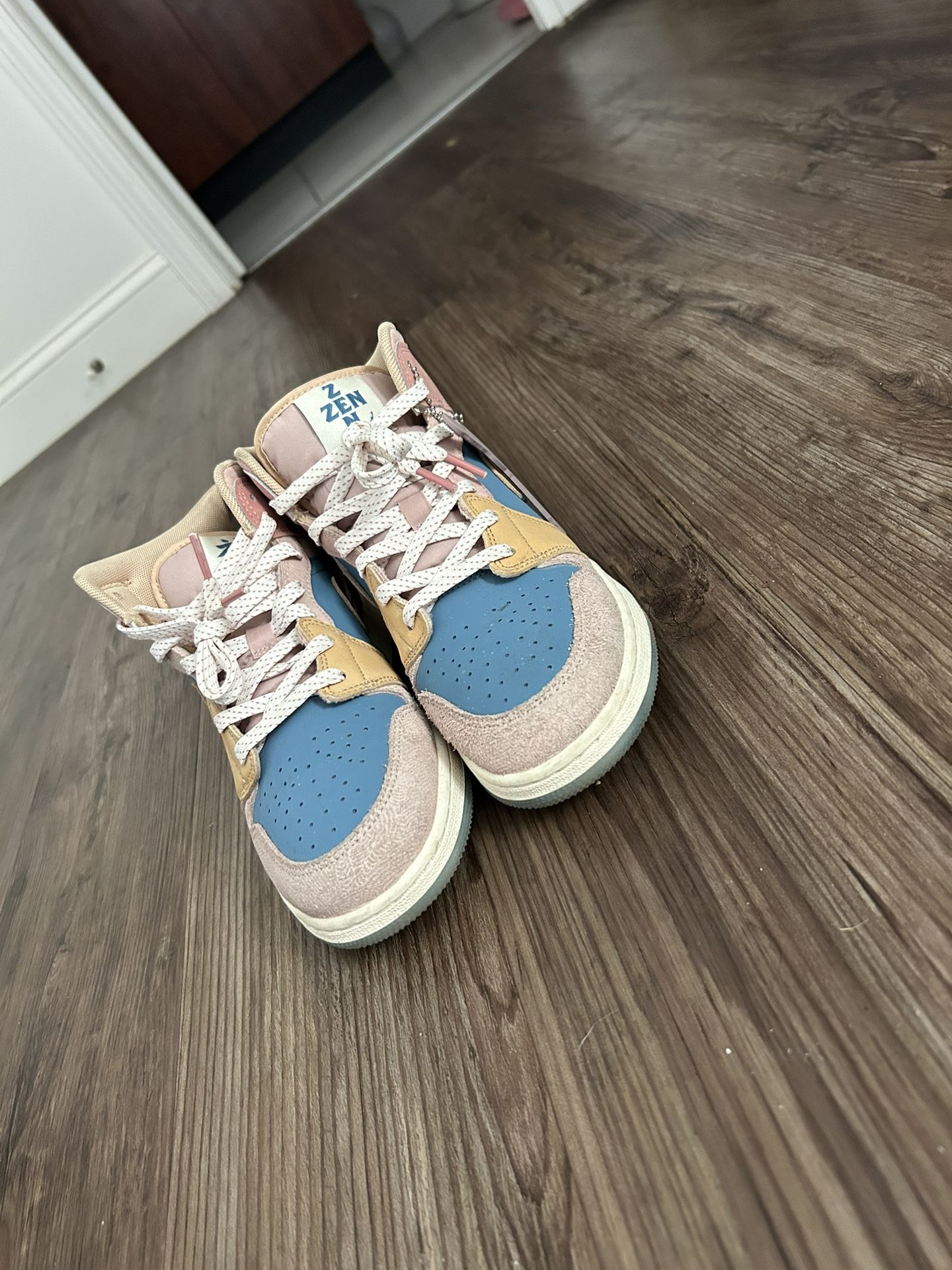 JORDAN 1