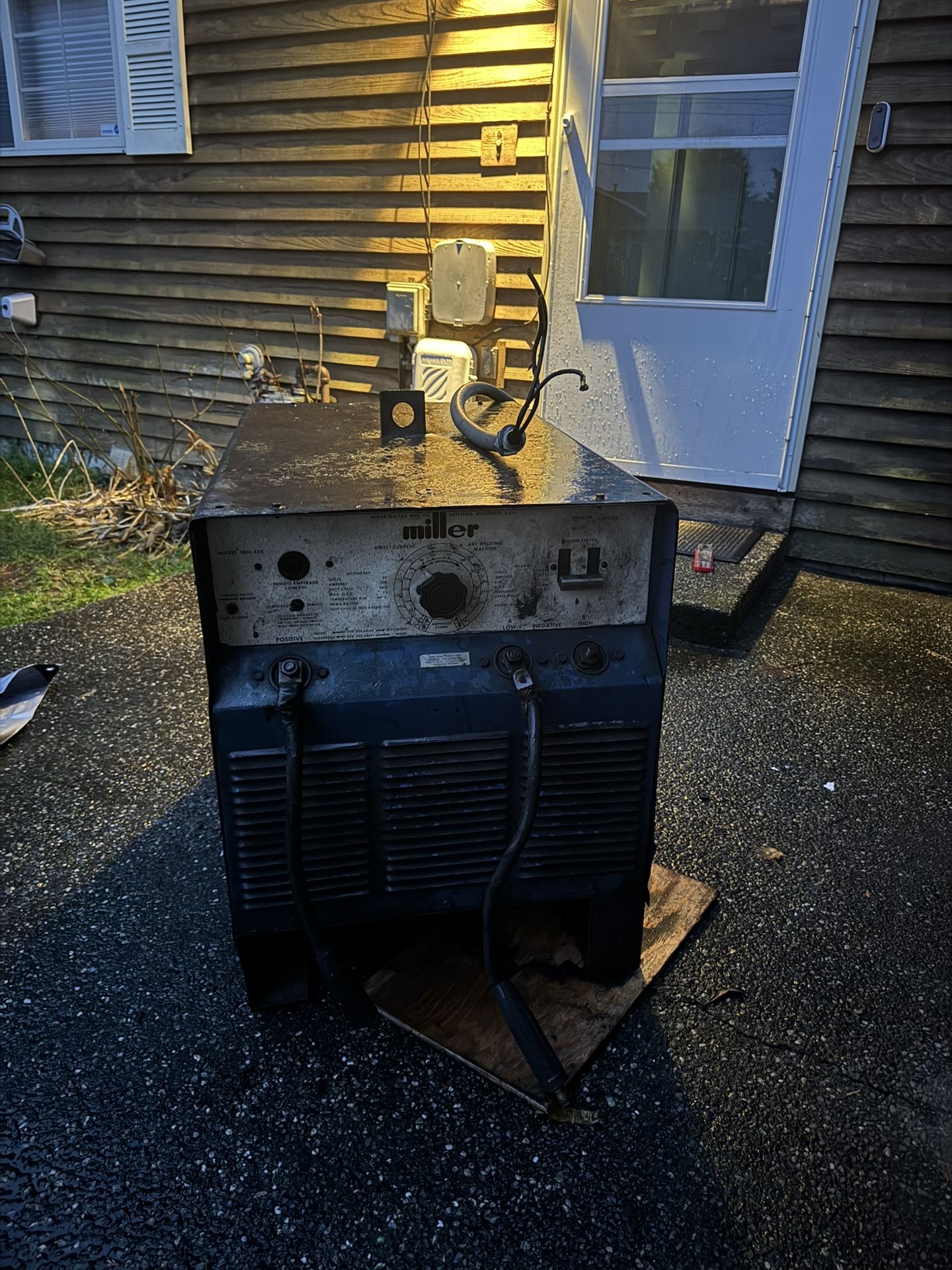 🔥 Miller Dialarc 250 Heavy-Duty Welder – Ready to Work – $300 (Monroe, WA) 🔥