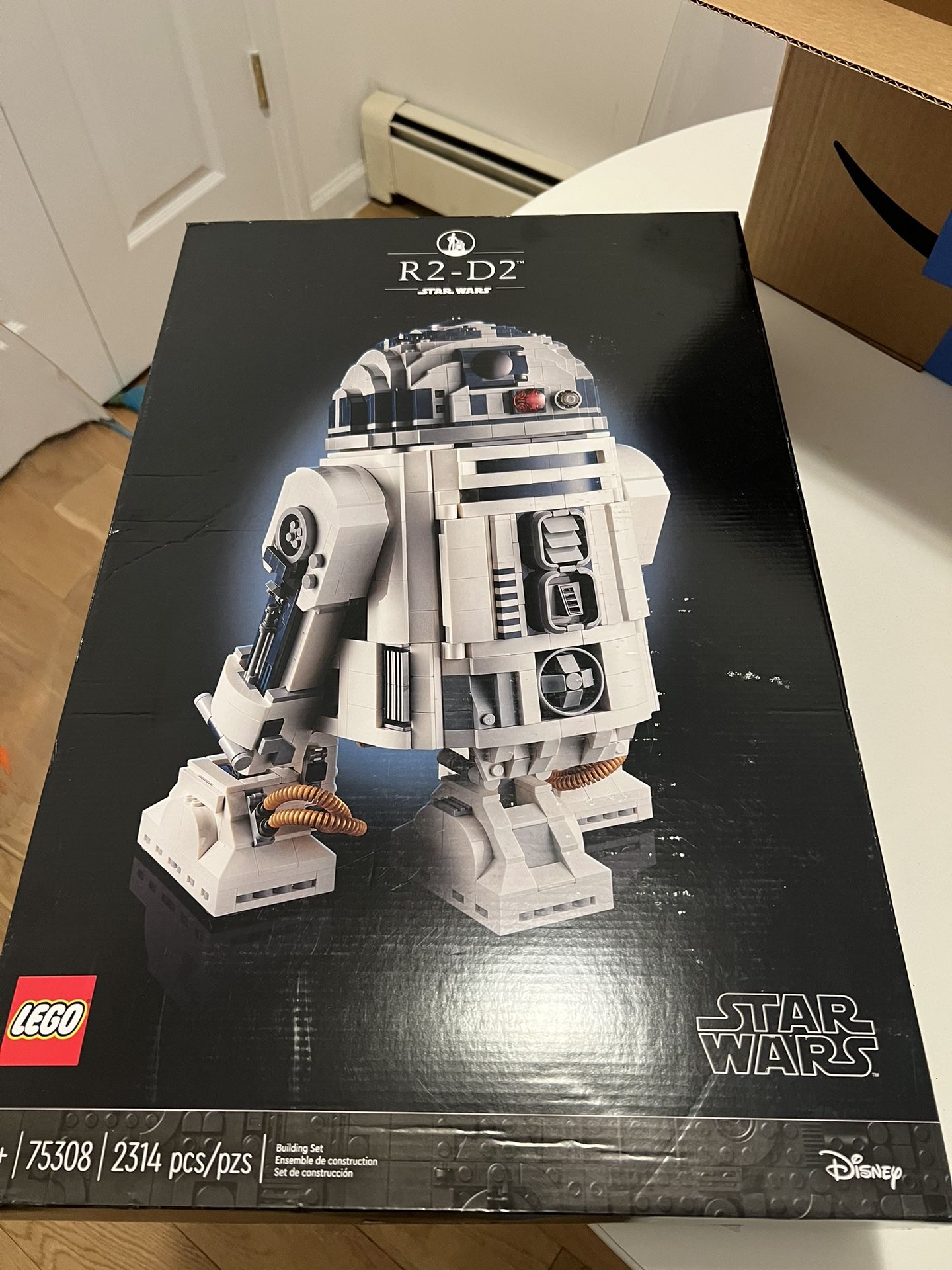 Star Wars R2-D2 75308 Set - New in on sale Box & Sealed