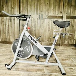 Star Trac Spinner Bike Pro