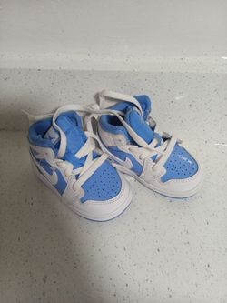 Toddlers Jordans retro 1 Only $35🙀🙀