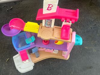 Barbie dollhouse
