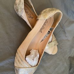 Hush puppies leather Pumps 7.5
